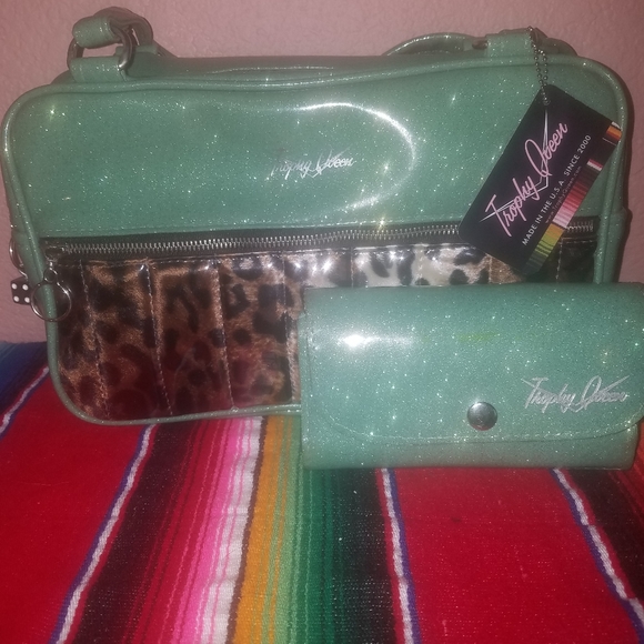 Trophy Queen Handbags - Trophy queen